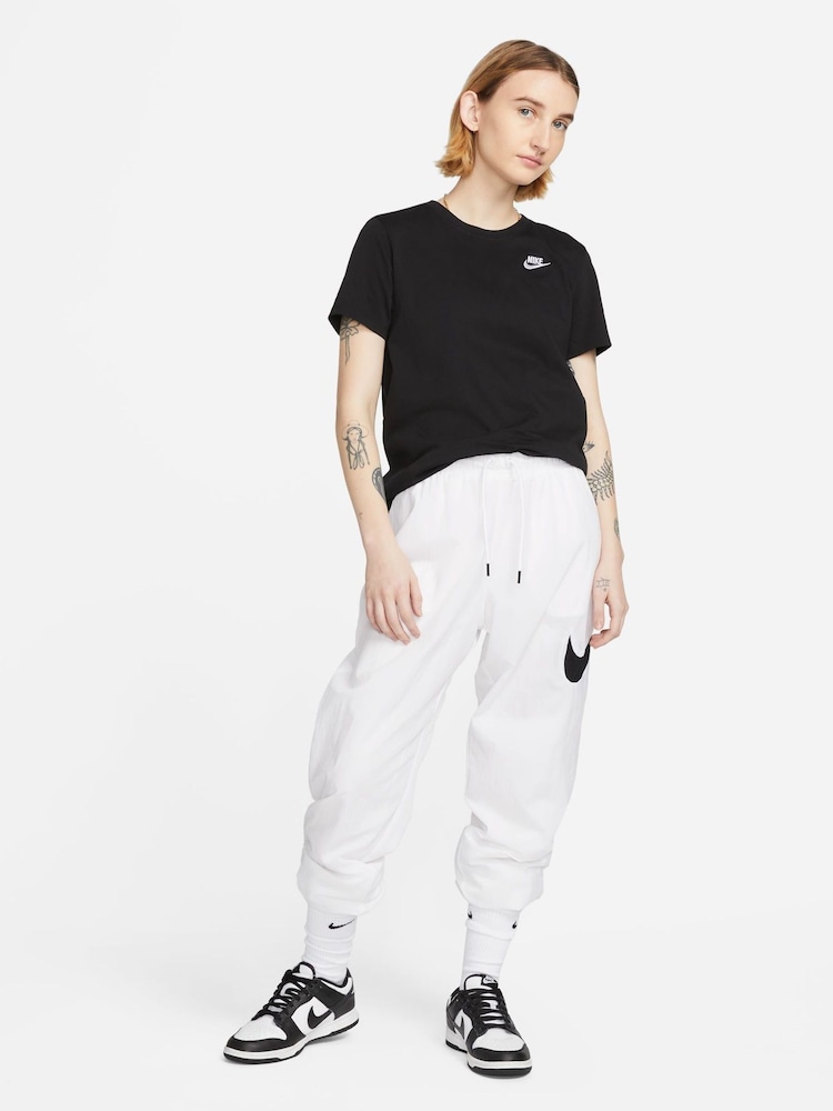 Nike Black Sportswear Club Essentials T-Shirt - Image 3 of 4