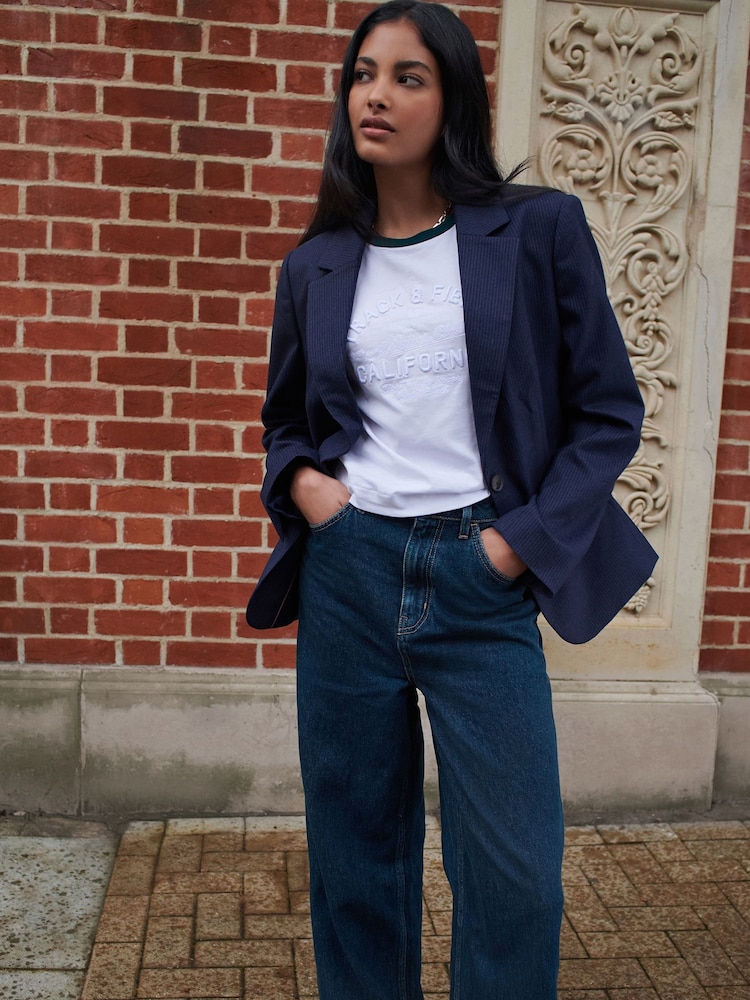 أبيض/أخضر - تيشرت بكم قصير تلبيس رشيق بشعار - صورة 2 من 6 أبيض/أخضر - تيشرت بكم قصير تلبيس رشيق بشعار - صورة 2 من 6