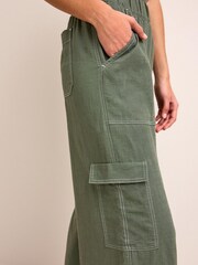 Khakigrün - Cargo-Hose aus Leinen mit weitem Bein - Bild 5 von 6