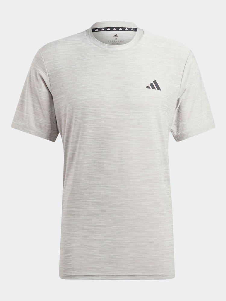 Серый - Спортивная футболка adidas Train Essentials - Изображение 7 из 7