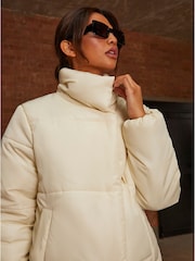 Chi Chi London Cream Oversized Duvet Short Padded Coat - Image 4 of 5