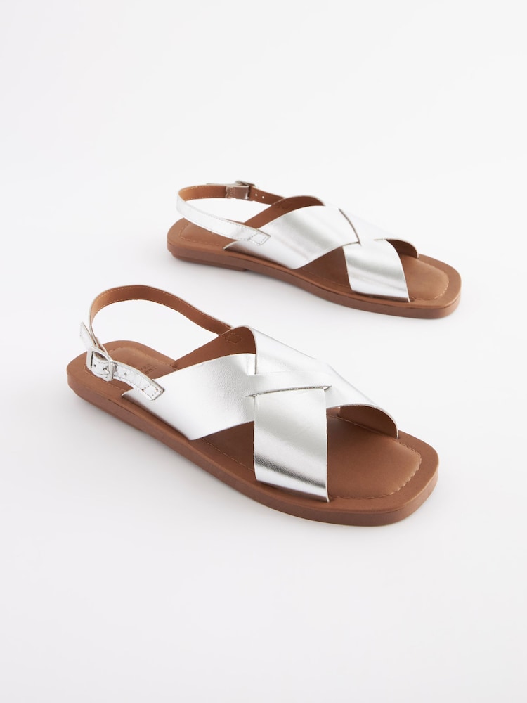 srebrna (barva); srebro - Usnjeni sandali s prekrižanimi paščki Forever Comfort® - Slika 1 iz 6 srebrna (barva); srebro - Usnjeni sandali s prekrižanimi paščki Forever Comfort® - Slika 1 iz 6