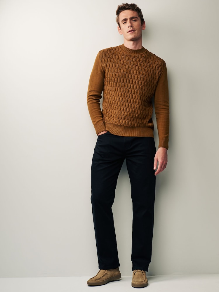 Karamellbraun - Strukturierter Strickpullover mit Stehkragen - Bild 2 von 7