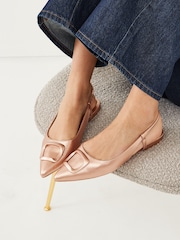 Rdeče zlato - Čevlji z odprto peto in zaponko Forever Comfort® - Slika 1 iz 6