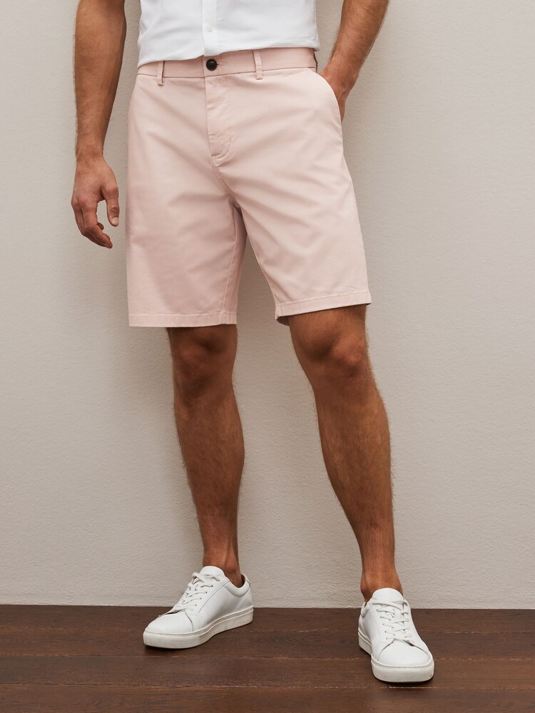 Hellpink - Straight Fit - Stretch-Chinoshorts - Bild 1 von 10 Hellpink - Straight Fit - Stretch-Chinoshorts - Bild 1 von 10