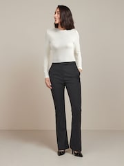 Grijs - Modieus gesneden bootcut broek - Image 1 of 5