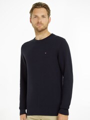 Sweter Tommy Hilfiger Cross Structure w kolorze niebieskim z okrągłym dekoltem - Image 1 of 6