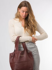 Pure Luxuries London Freer Leather Tote Bag - Image 1 of 6
