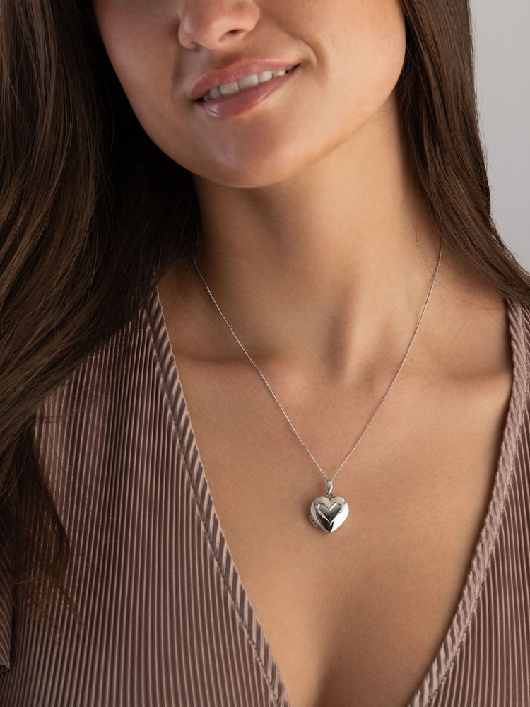 Beaverbrooks 9ct White Gold Diamond Heart Locket Necklace - Image 5 of 5