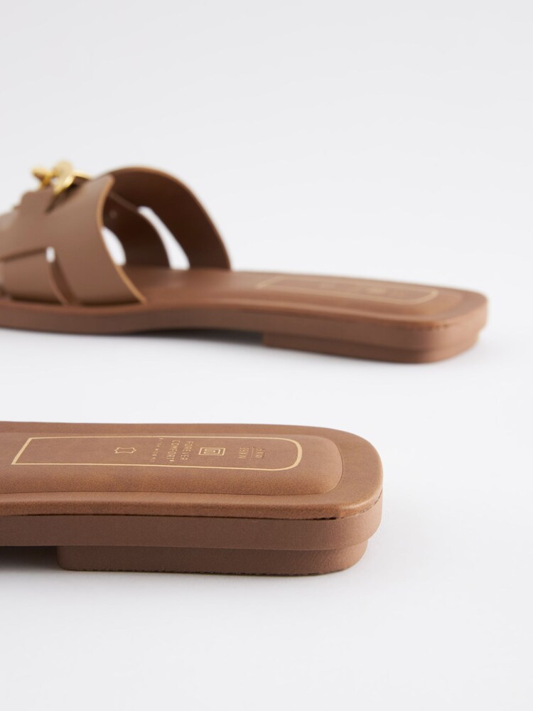 Marron fauve - mules Forever Comfort® en cuir avec chaîne Sandales - Image 6 of 7