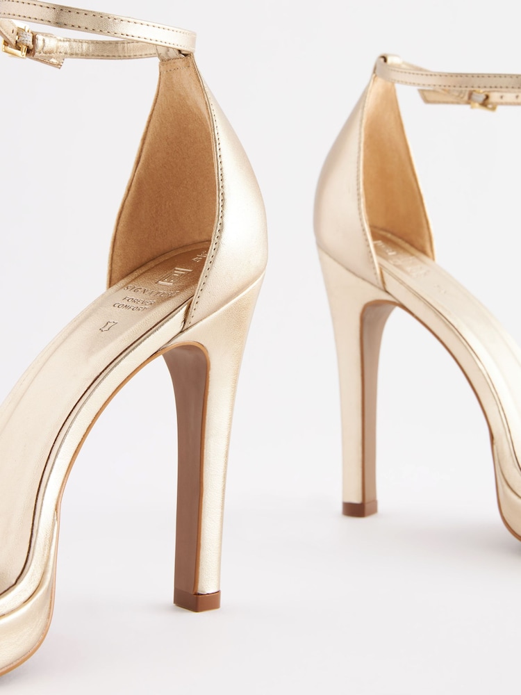 Or - Sandales plateformes en cuir Signature - Image 7 of 8
