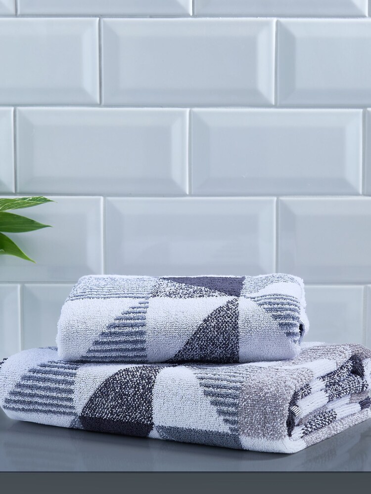 Fusion Grey Hendra Jacquard 100% Cotton Towel - Image 2 of 3