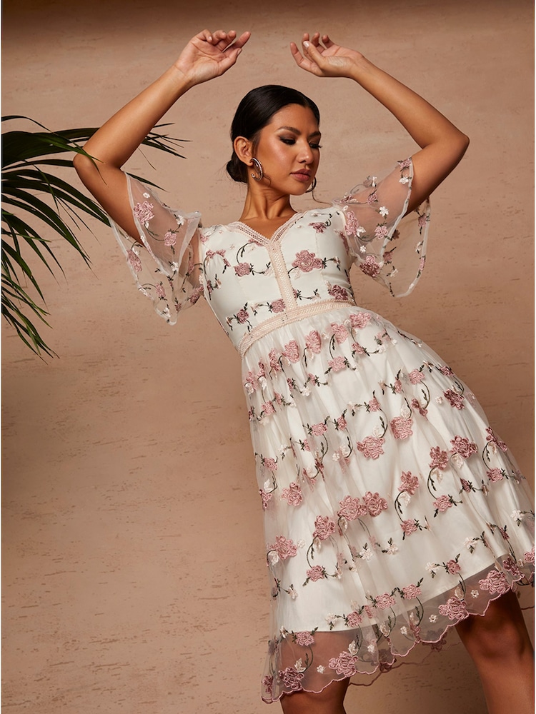 Chi Chi London White V-Neck Floral Lace Midi Dress - Image 5 of 5