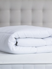 Slumberdown Cool Summer Nights 4.5 Tog Duvet - Image 4 of 5