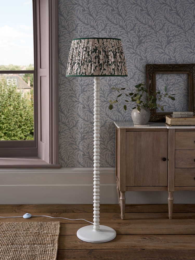 Morris & Co Cream Chrysanthemum Pleated Floor Lamp - Image 2 of 5