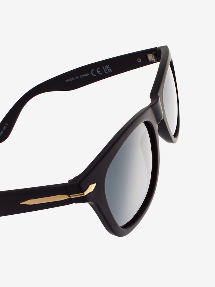 Black Square Polarised Sunglasses - Image 4 of 4 Black Square Polarised Sunglasses - Image 4 of 4