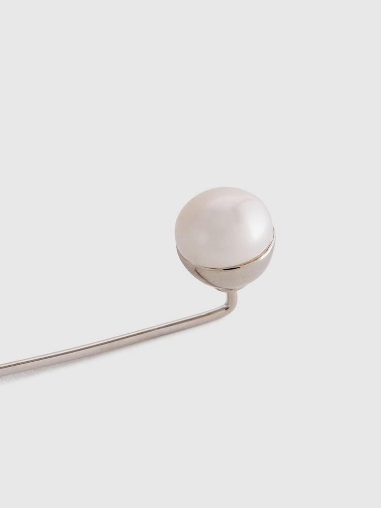 Reiss Silver Ardley Pearl Lapel Pin - Image 4 of 4