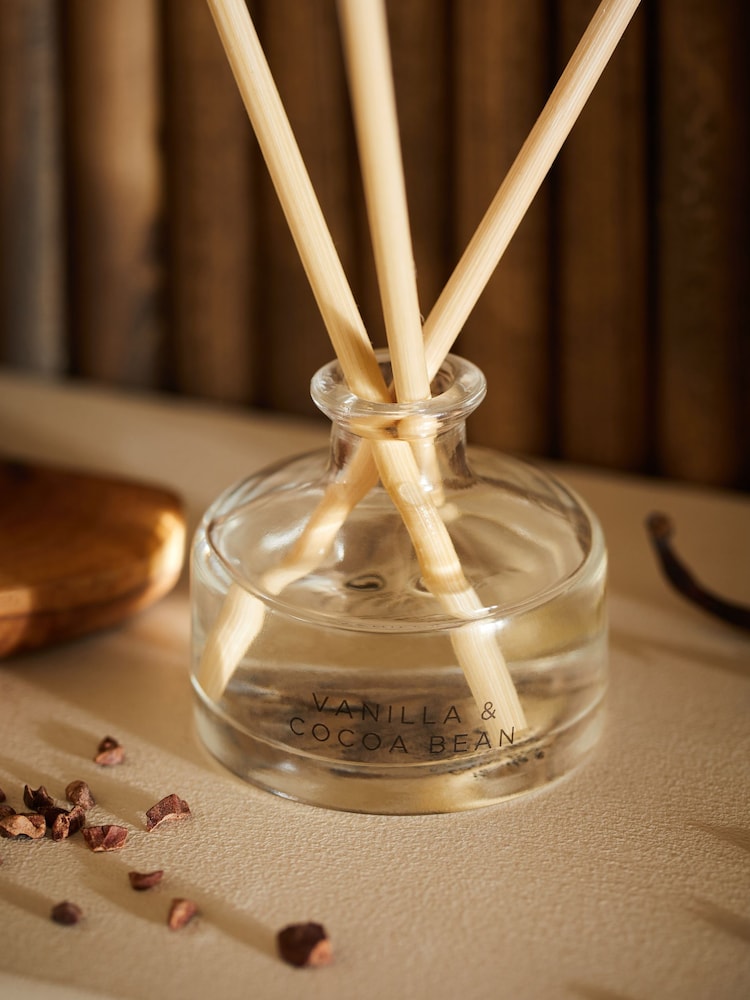 Vanilla & Cocoa Bean 40ml Fragranced Reed Diffuser - Image 2 of 3
