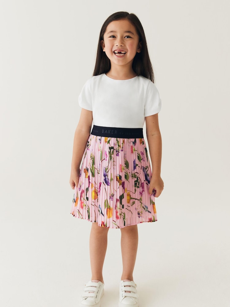 Baker by Ted Baker nabrana obleka 2-v-1 Baker by Ted Baker - Slika 1 iz 12 Baker by Ted Baker nabrana obleka 2-v-1 Baker by Ted Baker - Slika 1 iz 12