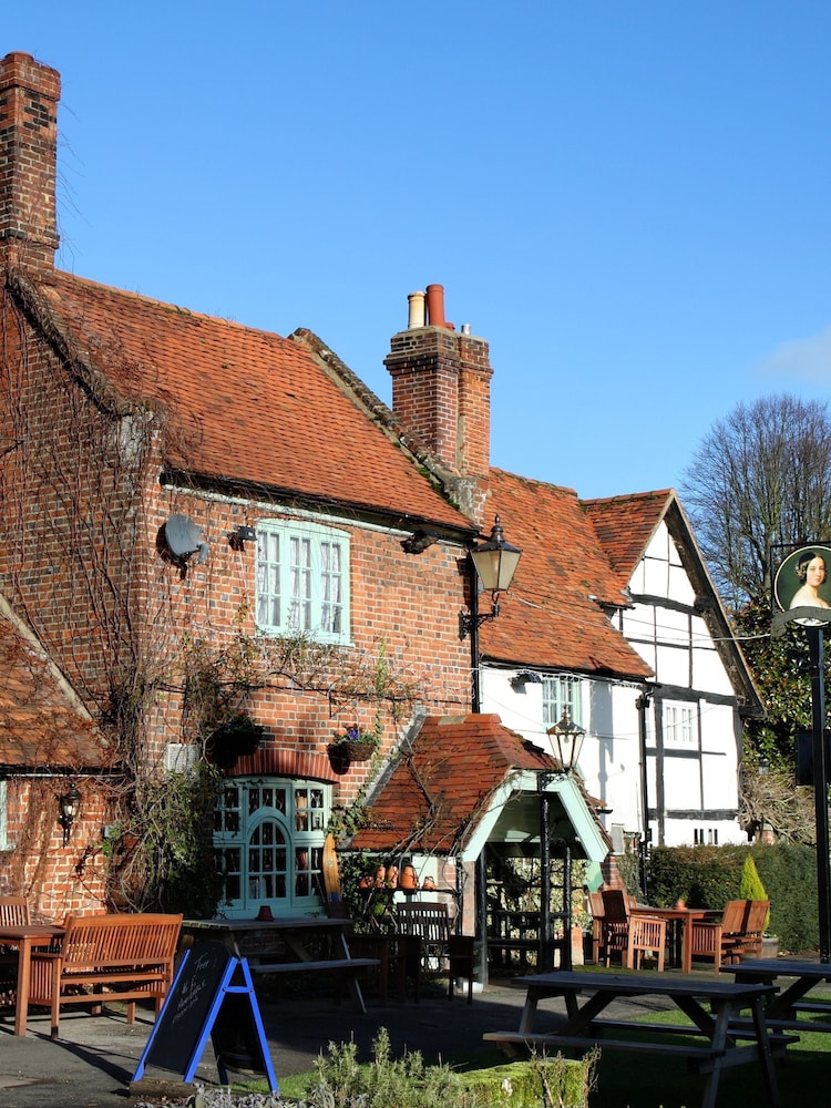 AS Traditional Inns Pubs Break - Image 1 of 1