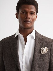 Reiss Soft Oatmeal Sonic Reversible Dogtooth Silk Pocket Square - Image 2 of 5