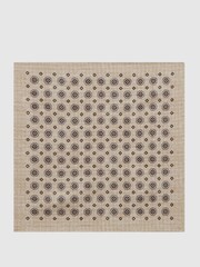 Reiss Soft Oatmeal Sonic Reversible Dogtooth Silk Pocket Square - Image 4 of 5
