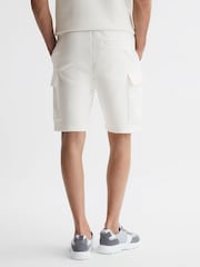 Reiss White Oliver Interlock Jersey Cargo Shorts - Image 4 of 4