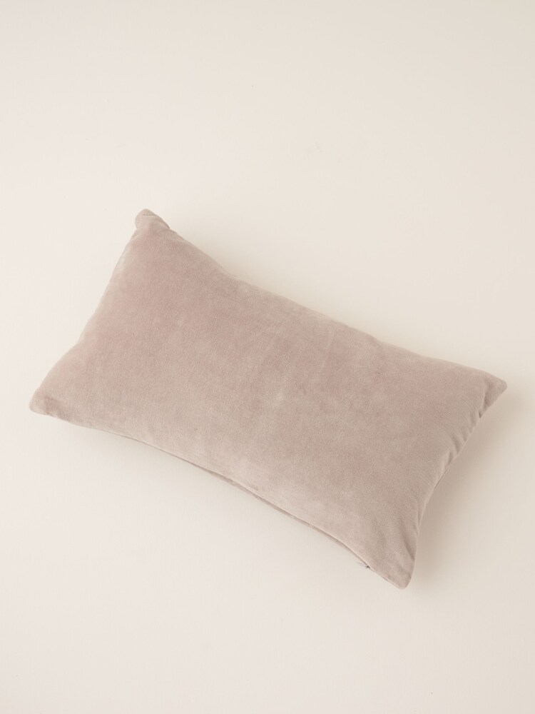 Truly Grey Velvet Rectangle Cushion - Image 2 of 5