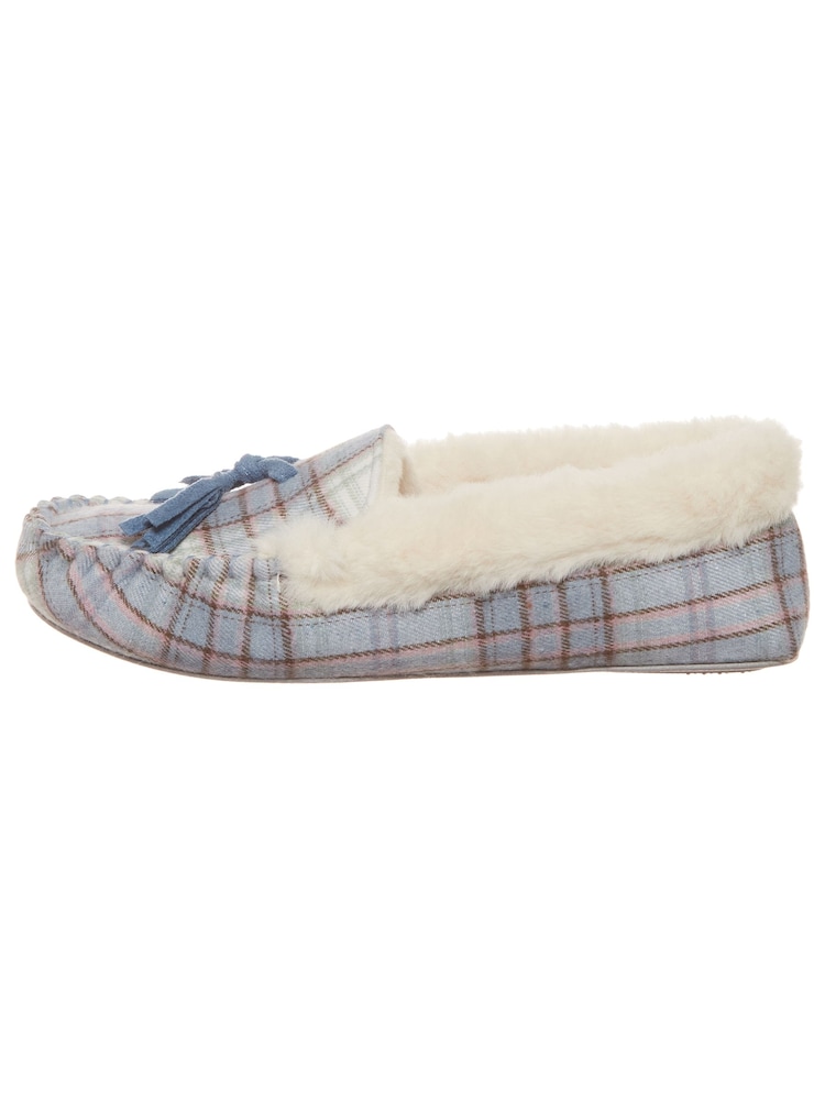 M&Co Blue Moccasin Slippers - Image 1 of 3 M&Co Blue Moccasin Slippers - Image 1 of 3