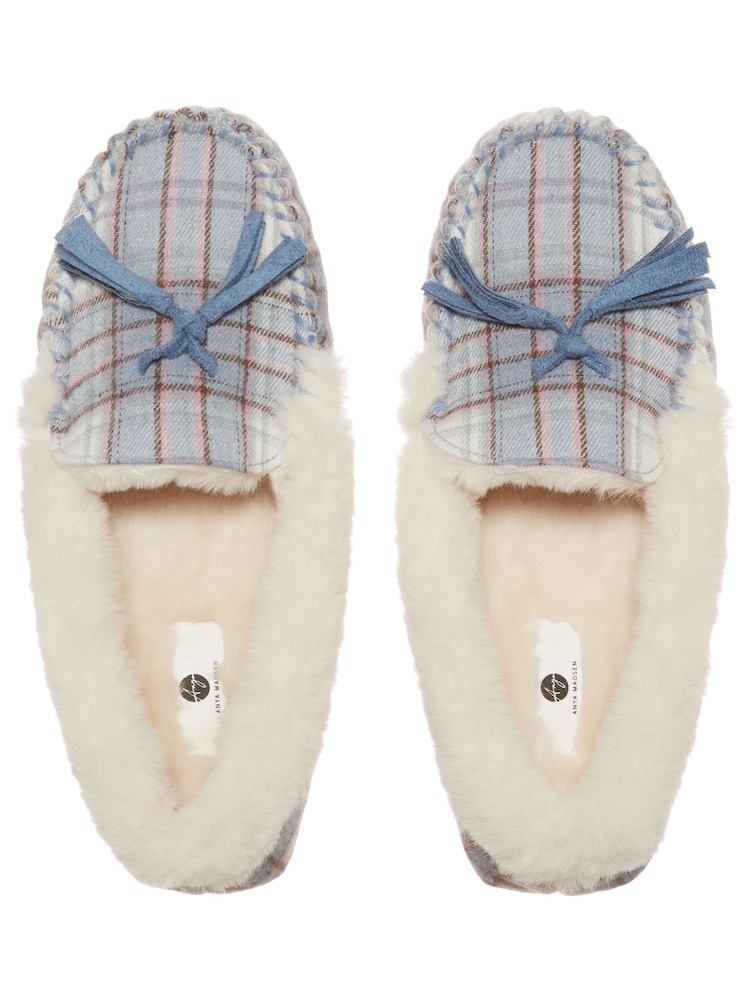 M&Co Blue Moccasin Slippers - Image 3 of 3 M&Co Blue Moccasin Slippers - Image 3 of 3