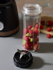 Black Bronx Blender With 1.5L Glass Jug and 600ml Plastic Cup - Image 4 of 7