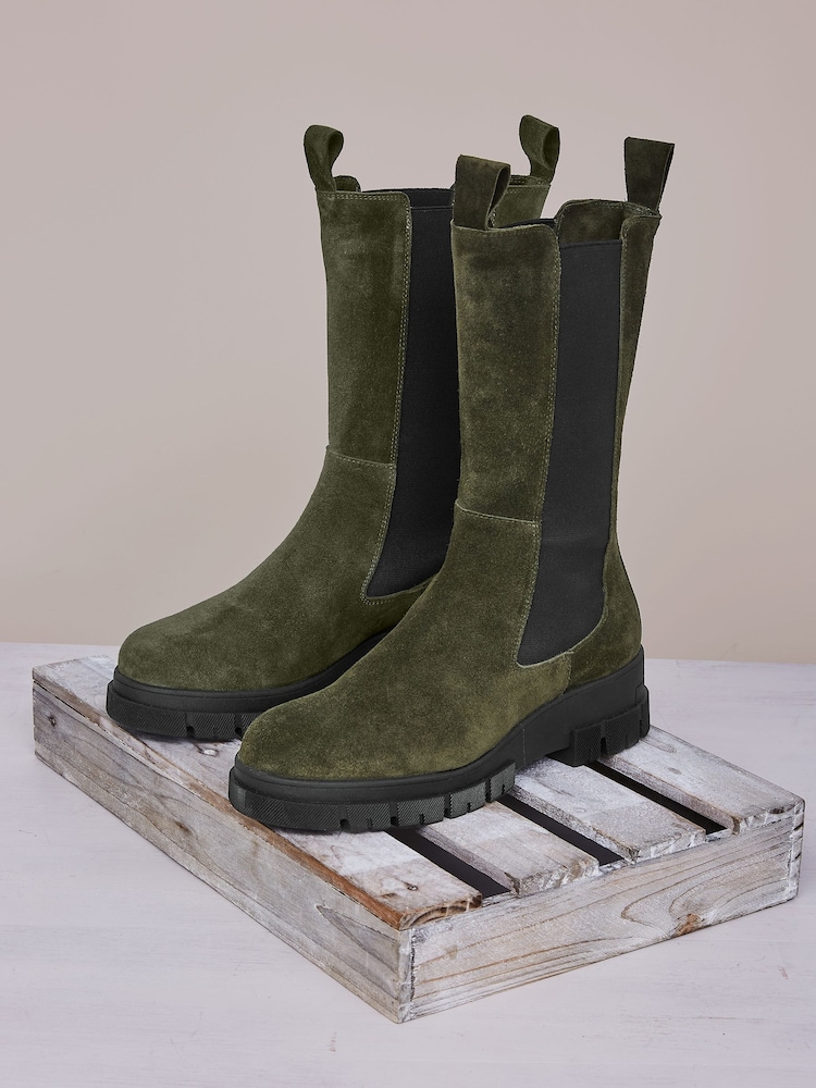 Celtic & Co. Tall Green Chunky Chelsea Boots - Image 7 of 7