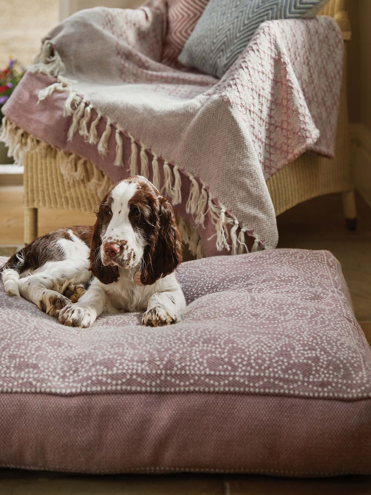 Hug Rug Pink Pet Bed - Image 1 of 3