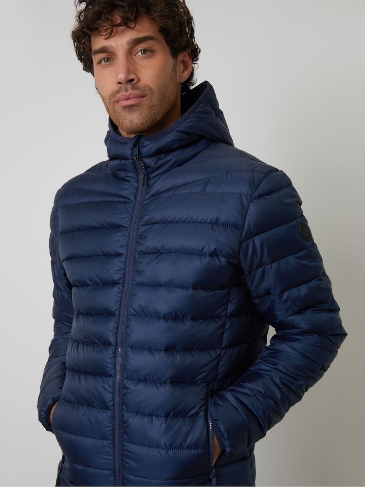 Azul marino - Chaqueta con capucha impermeable acolchada y acabado mate de Threadbare - Imagen 4 de 4 Azul marino - Chaqueta con capucha impermeable acolchada y acabado mate de Threadbare - Imagen 4 de 4