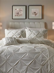 Soiree Natural Mira Velvet Duvet Cover and Pillowcase Set - Image 2 of 4