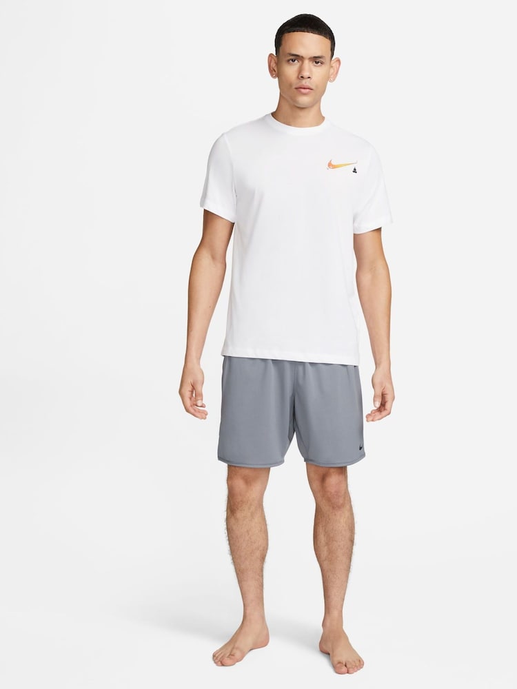 Nike Grey Dri-FIT Totality 7 inch Knit Training Shorts - Image 7 of 7