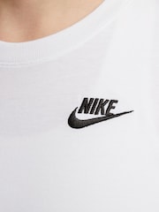 Nike White Sportswear Club Essentials T-Shirt - Image 5 of 5