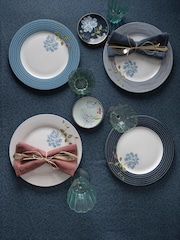 Laura Ashley Set of 4 Blue 26cm Heritage collection plates - Image 1 of 3