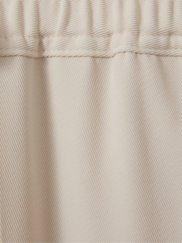 Reiss Cream Hailey Tapered Pull On Trousers - Image 6 of 6