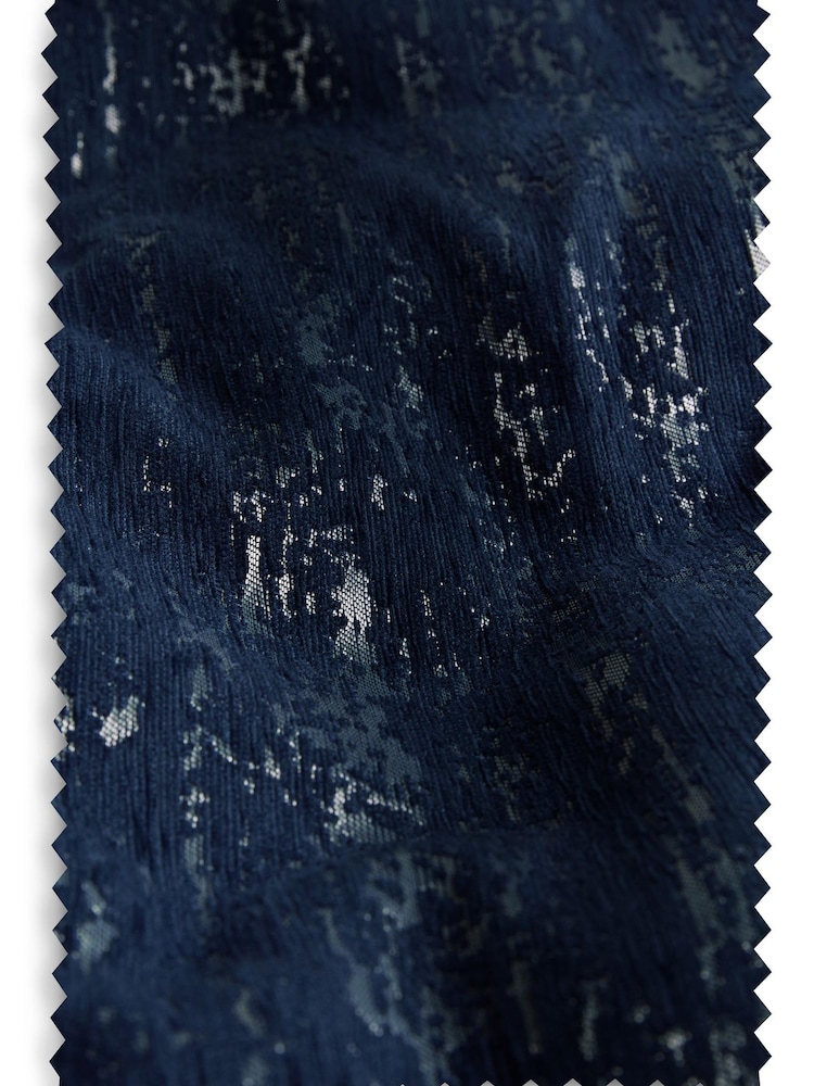Parure housse de couette et taie d’oreiller en jacquard chenille texturée - Image 4 of 4