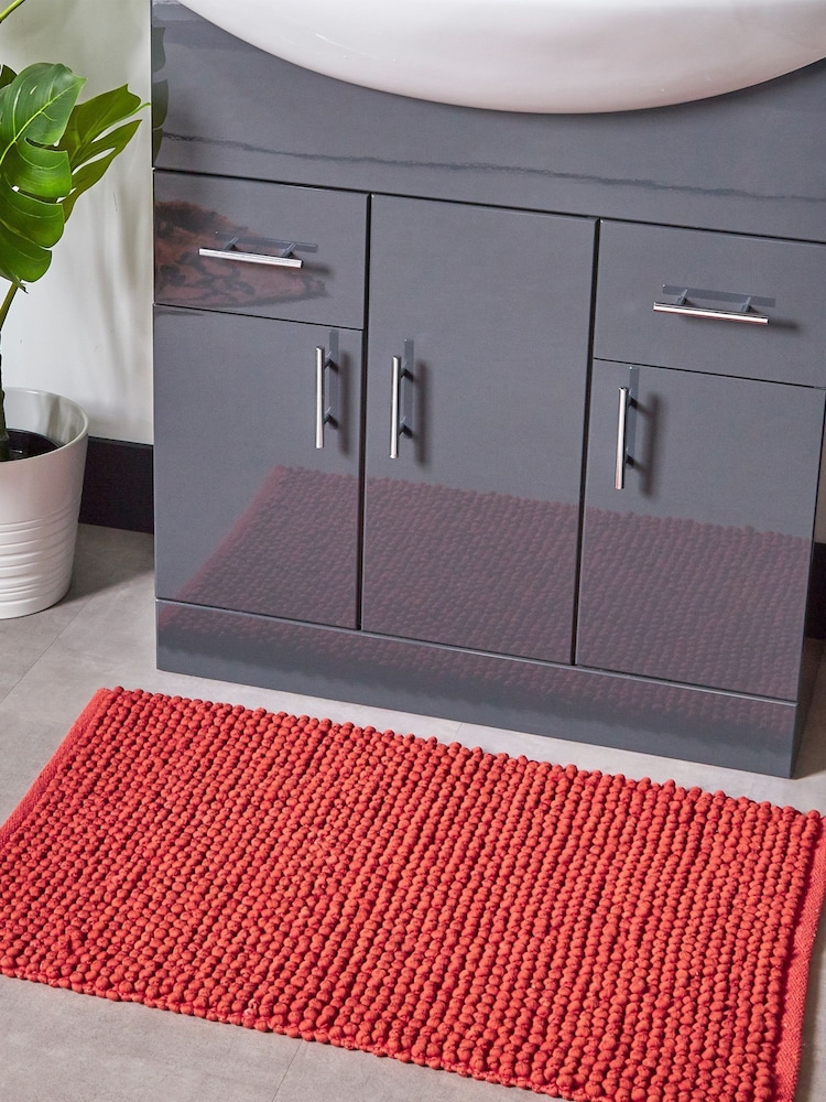 furn. Red Bobble Bath Mat - Image 1 of 3