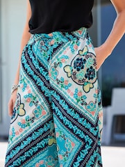 Blue/White Scarf Print Texture Wide Leg Trousers - Image 4 of 5