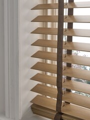 Brown 50mm Slat Venetian Blinds - Image 4 of 5