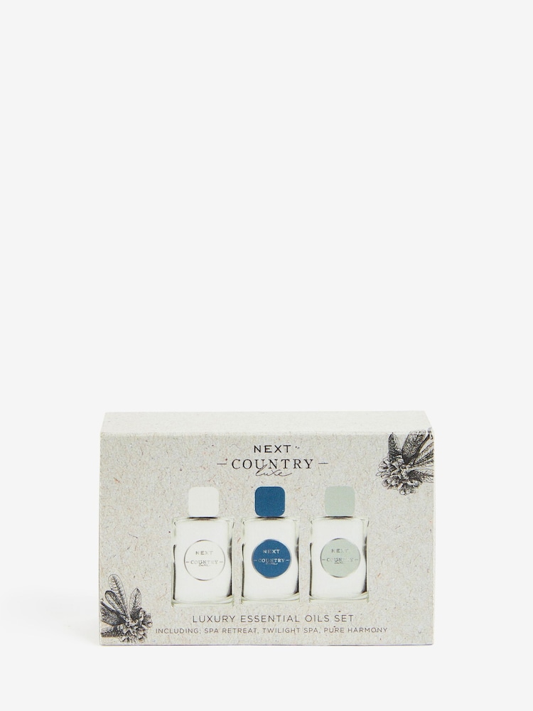 White Country Luxe Spa Retreat, Twilight Spa and Pure Harmony Fragranced Oil Set - Image 2 of 2