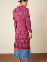 Rosa mit Bordürenmuster - Langärmeliges Midi-Hemdkleid mit Gürtel - Bild 3 von 5