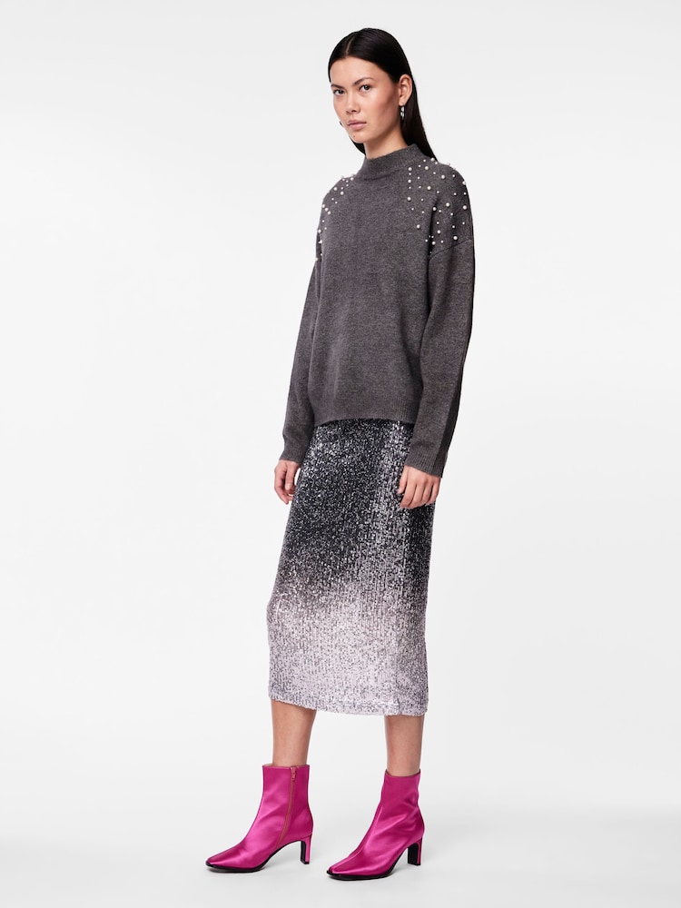 رمادي - PIECES Round Neck Pearl Embellished Nod To Christmas Detail Jumper - Image 3 of 5