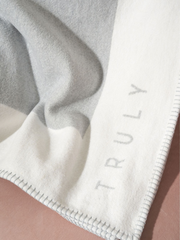 Truly Grey/Cream Recycled Cotton Blanket - Image 2 of 3