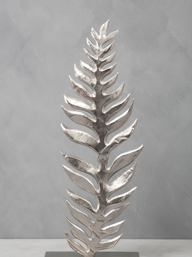 Fifty Five South Gold Hampstead Leaf Ornaments Sculpture - Image 2 of 3