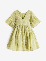 Zartgrün - Lochstickerei Kleid (3–16 Jahre) - Bild 4 von 4