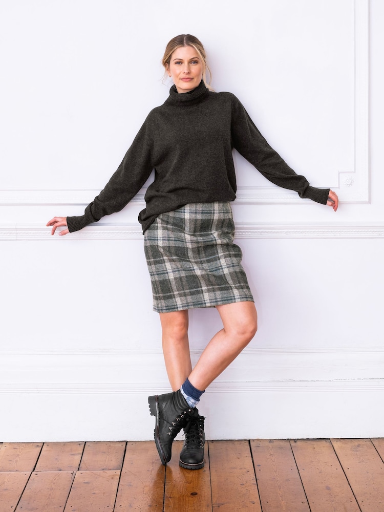 Celtic & Co. Womens Geelong Slouch Roll Neck Jumper - Image 3 of 7